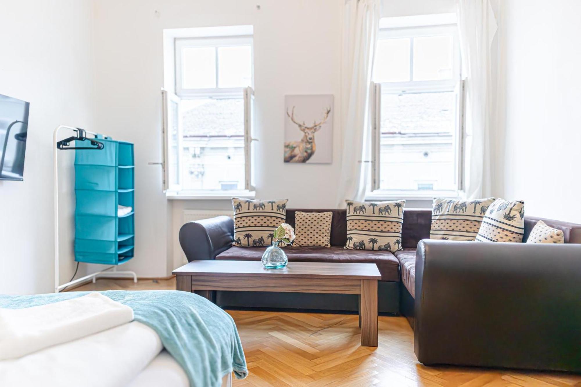 Amazing 2Br City Stay, Wiener Stadthalle Exterior foto